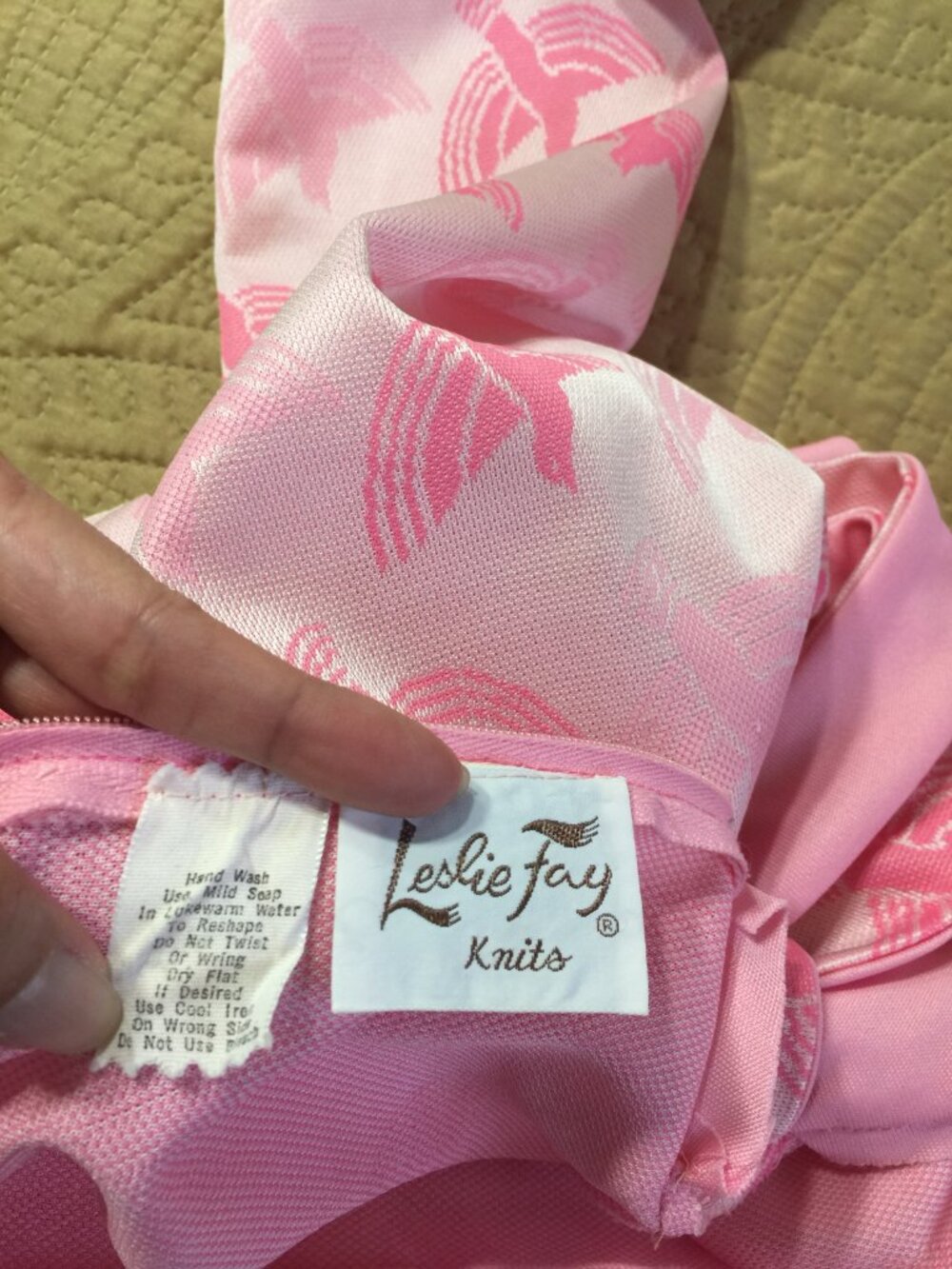 Rare Vtg 60s Leslie Fay Knits Pink Mod Shift Dress, Bird Novelty Print Bow, ILGW - Picture 3 of 12